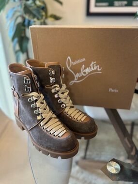 Christian Louboutin Macademia Flat Suede Lace Up Moto Biker Combat Boots EU 37.5